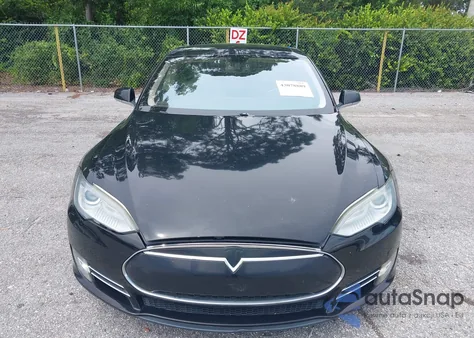 2013 Tesla Model S Performance из США, поврежденный, VIN 5YJSA1DPXDFP13515
